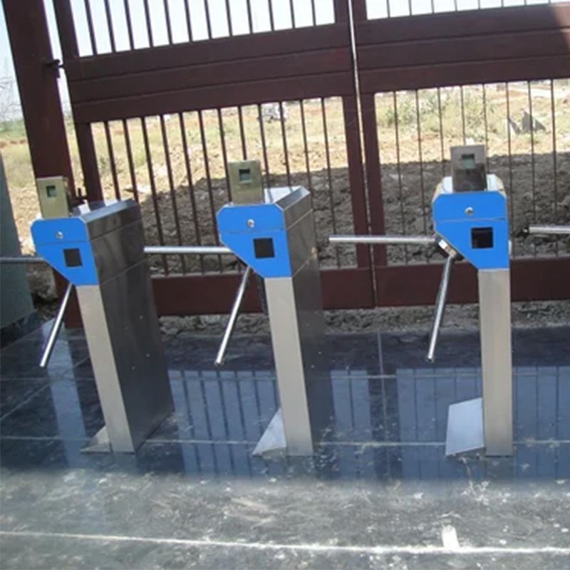 Automatic ticket gate system for theme parks and tourist attractions Europe