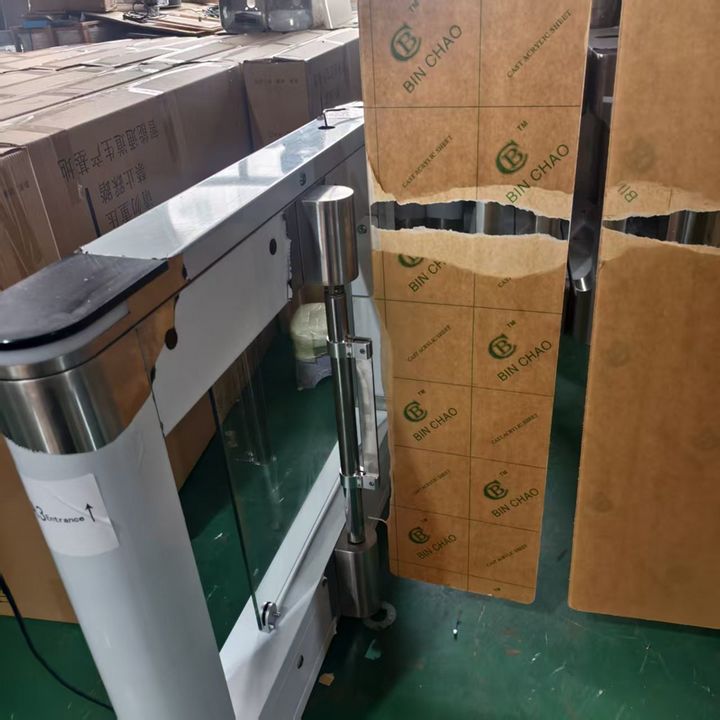 Stable industrial turnstile mechanism assembly